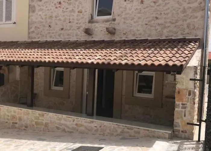 Tonka Apartments