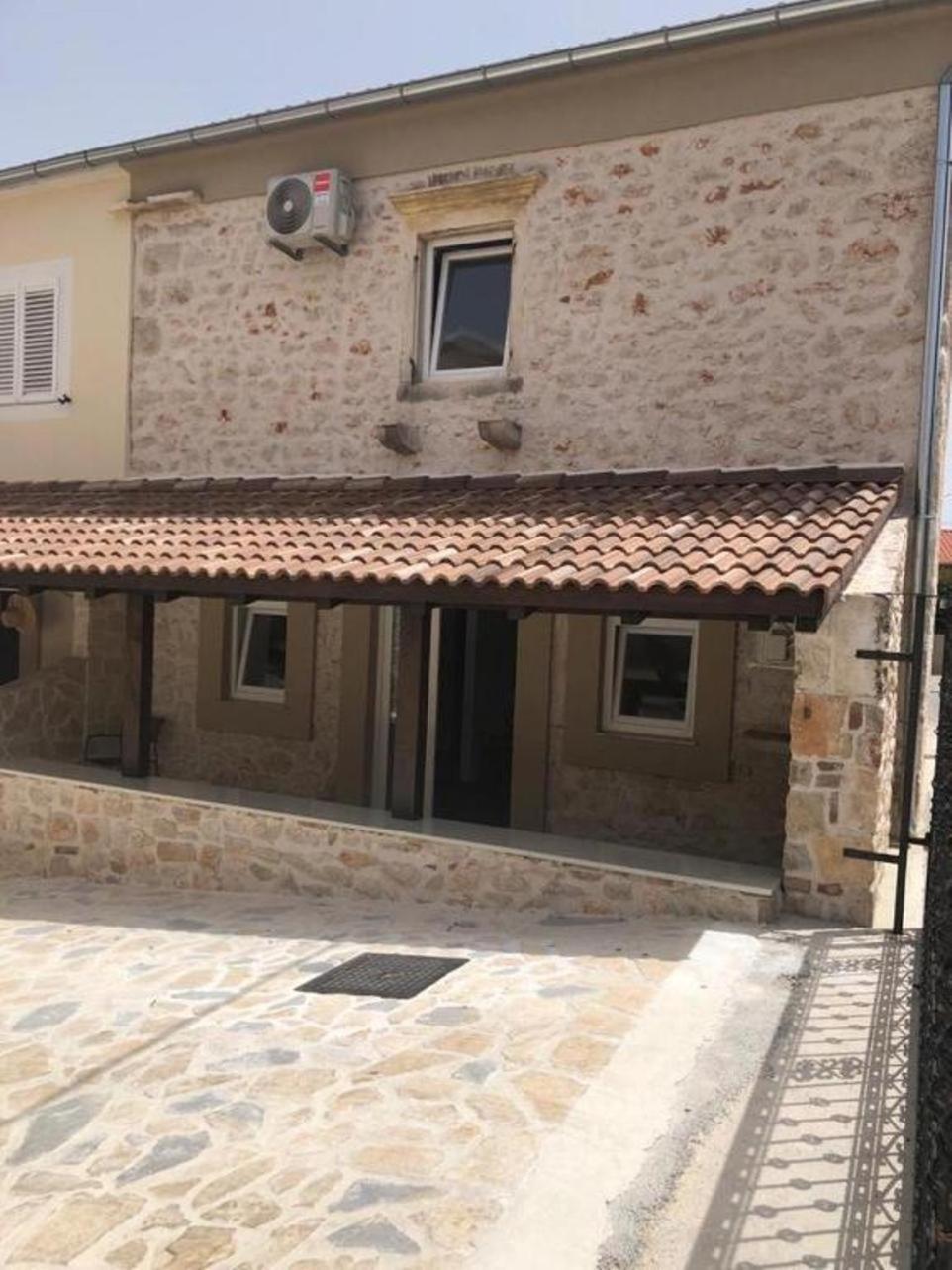 Tonka Apartman